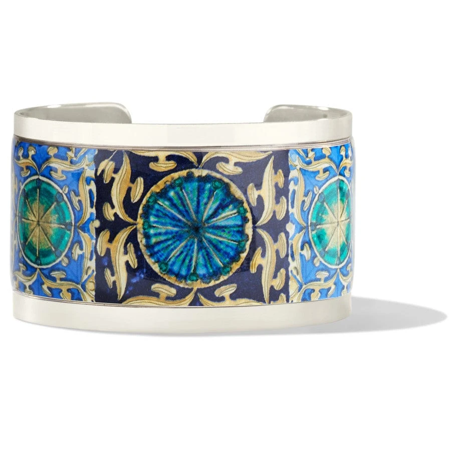 Pop Appeal Medallion Cuff 3 Pop Appeal Medallion Cuff